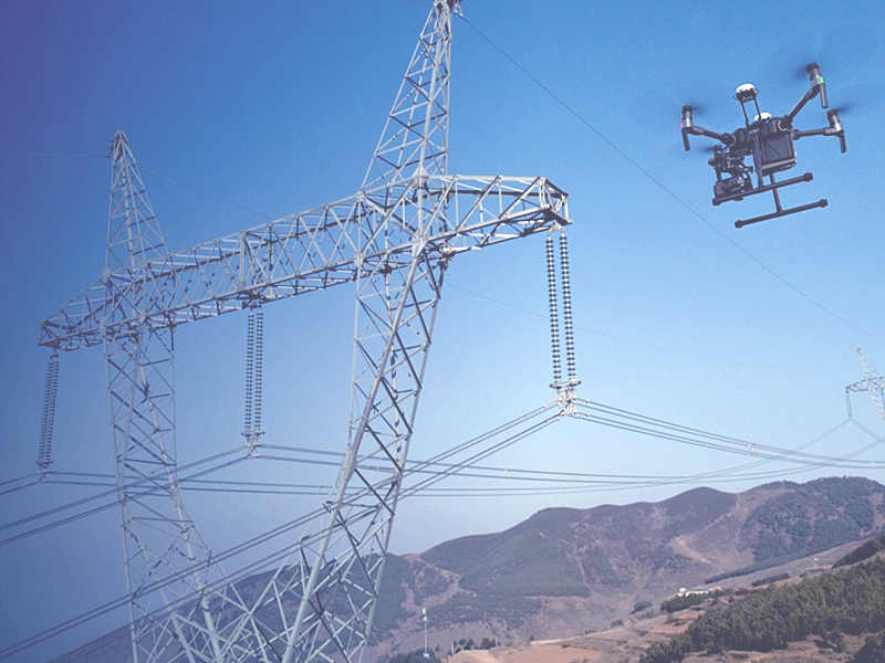 送電線ドローン空撮